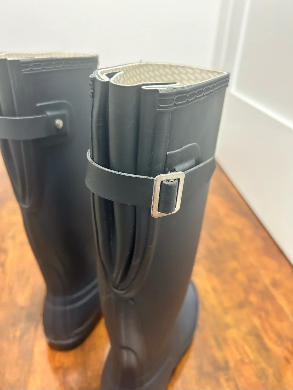 Hunter Adjustable Back Matte Navy Blue Knee-High Rain Boots